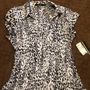 Fitted button down blouse